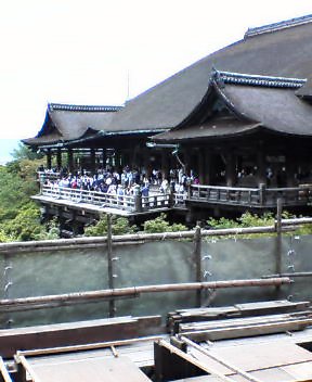きよぶた、より。